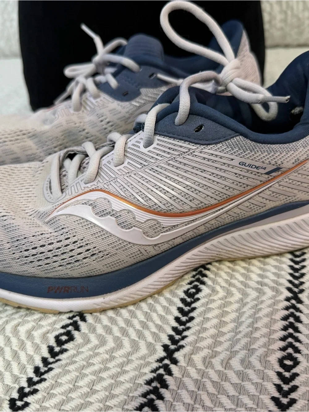 Saucony Women’s Guide 14 Running Shoes - Light Gray with Navy and Copper Accents